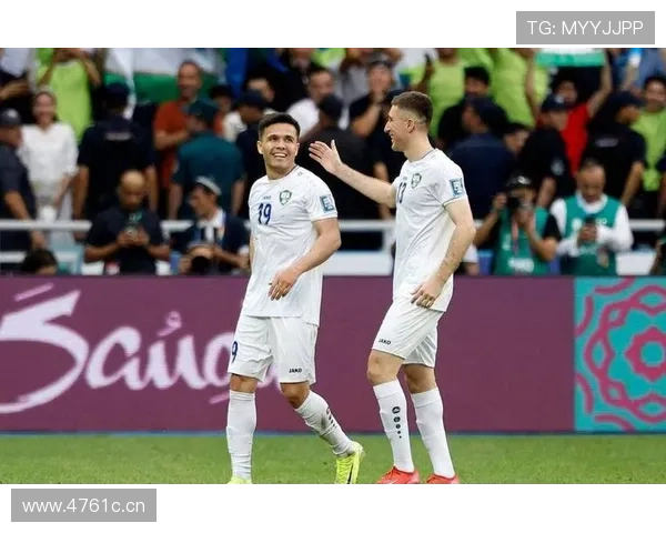 乌龙球送分 伊朗队意外逆袭获胜